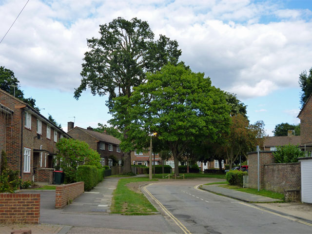 Clive Way, Pound Hill, Crawley © Robin Webster cc-by-sa/2.0 :: Geograph ...