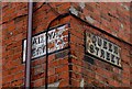 Queen Street/Railway Terrace signs