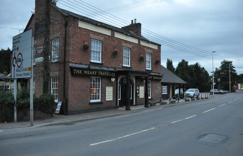 Cullompton : The Weary Traveller © Lewis Clarke cc-by-sa/2.0 ...