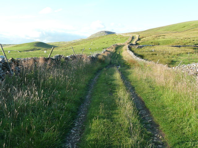 Long Lane, Horton-in-Ribblesdale © Humphrey Bolton cc-by-sa/2.0 ...