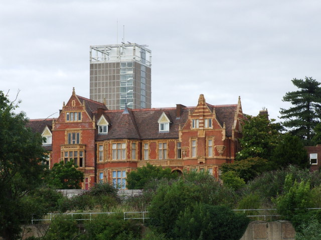 Springfield House Maidstone © Chris Whippet Cc By Sa20 Geograph