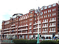 TQ3004 : Hilton Brighton Metropole Hotel by Graham Robson