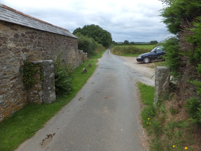Old stone buildings and gateposts at Chumland