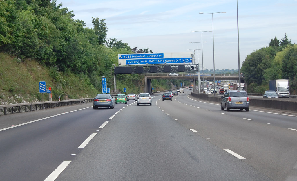 M25 westbound approaching junction 9 © Julian P Guffogg cc-by-sa/2.0 ...