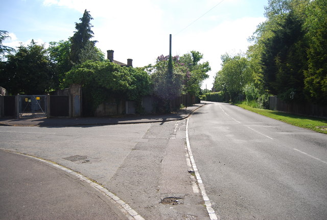 Ray Mill Road East, Ray Lea Rd