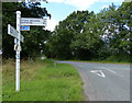 Fingerpost along Higham Fields Lane