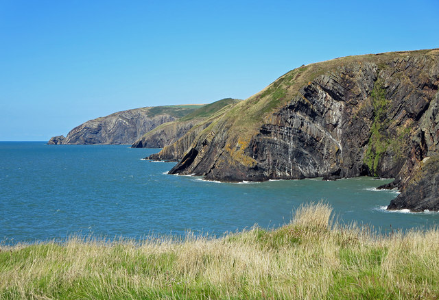 Ceibwr Bay from the southwest © Dylan Moore cc-by-sa/2.0 :: Geograph ...