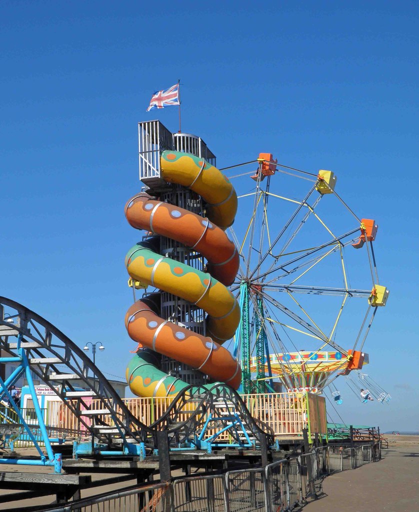 Cleethorpes beach funfair rides © Steve Fareham cc-by-sa/2.0 ...