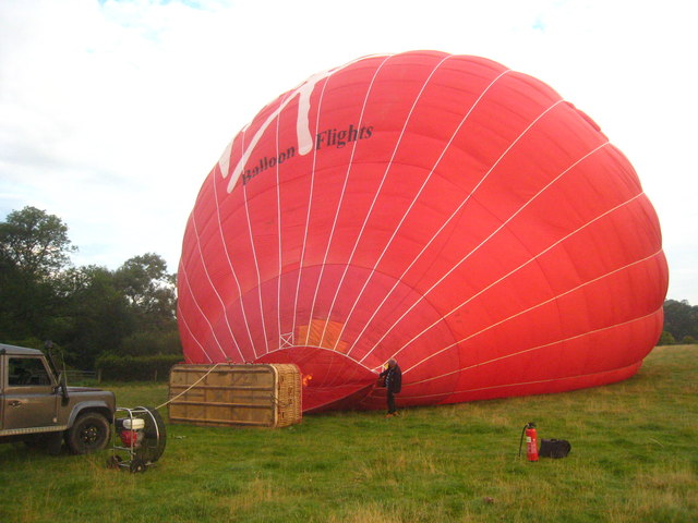 Inflation of the balloon nearly complete © Rod Allday cc-by-sa/2.0 ...