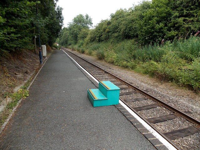 Moveable wooden steps at Llangynllo railway station