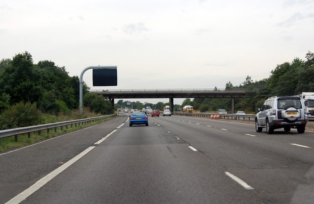 M4 westbound bridge © Julian P Guffogg :: Geograph Britain and Ireland