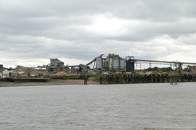 River Thames Angersteins Wharf © David Dixon Geograph Britain And