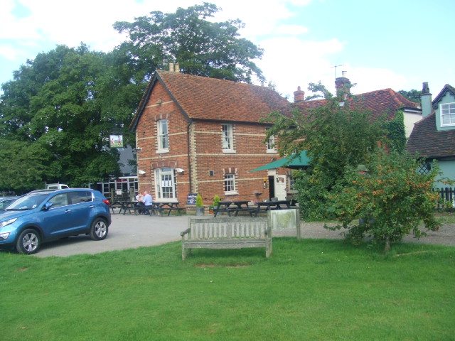 The Cricketers, Rickling Green