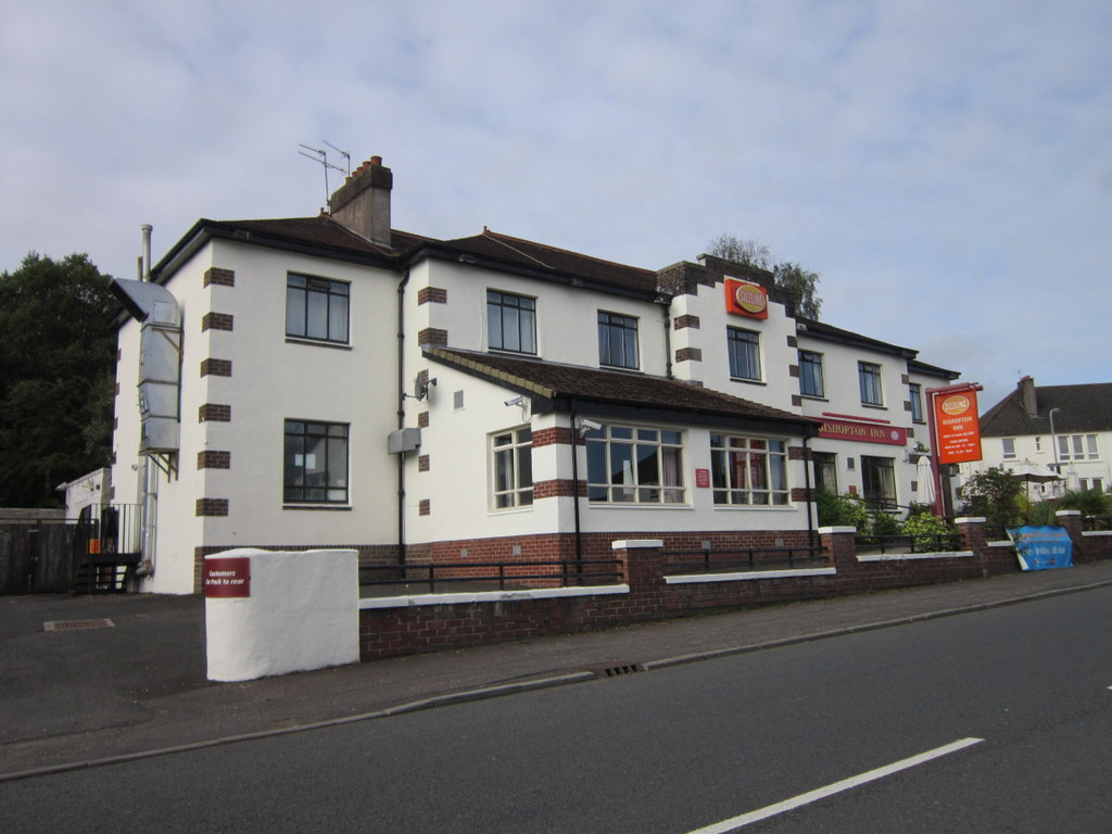 The Bishopton Inn, Bishopton © Ian S cc-by-sa/2.0 :: Geograph Britain ...