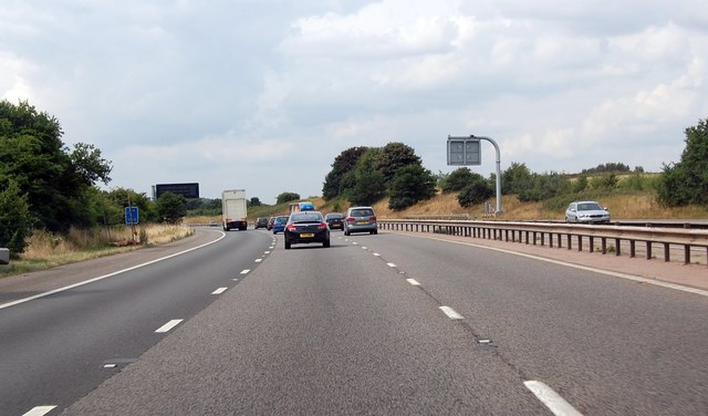 M4 westbound towards Junction 13 © Julian P Guffogg :: Geograph Britain ...