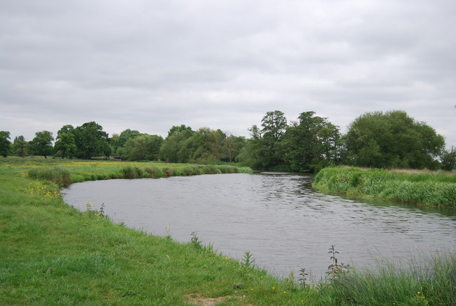 River Wey © N Chadwick :: Geograph Britain and Ireland