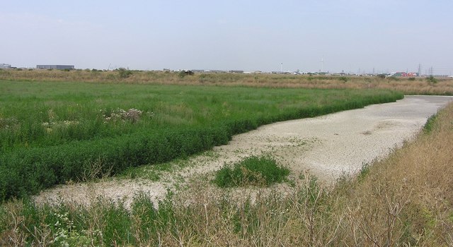 Silt Lagoons (dried Out) Inner Thames © David Leeming :: Geograph 