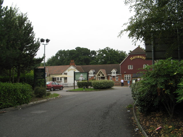 Approach to the Harvester at Fleet