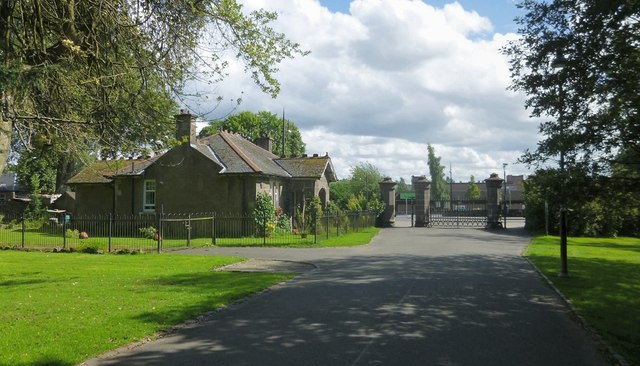 South entrance of Balloch Castle Country Park