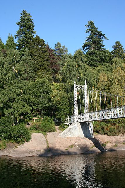 Cambus o'May Suspension Bridge
