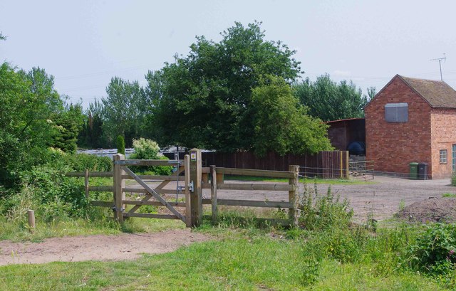 Entrance gate to Hartlebury Common from Lower Poollands Car Park, near Hartlebury, Worcs