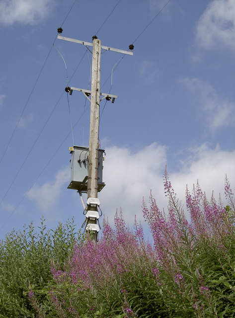 Green energy and man-made power \u00a9 Neil Owen :: Geograph Britain and Ireland