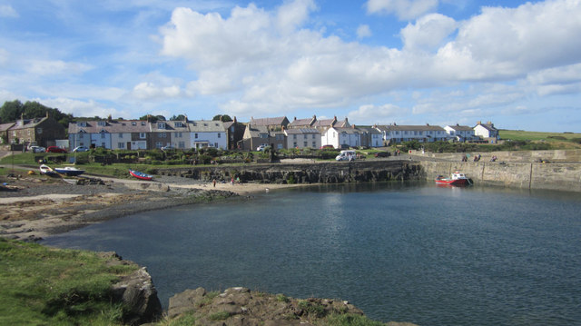Looking across Craster Harbour from beside the south Pier