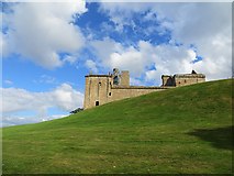 NT0077 : Linlithgow Palace by Richard Webb