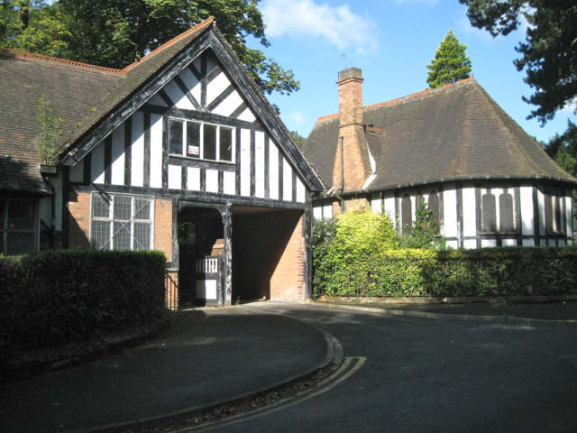 Original Entrance And Mortuary Chapel © Robin Stott Cc By Sa20 Geograph Britain And Ireland 2229