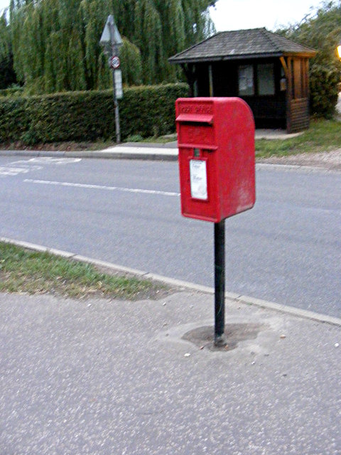 Crown Green Postbox