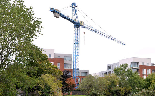 "The Embankment" crane, Belfast