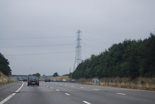 Pylons crossing the M4 © N Chadwick cc-by-sa/2.0 :: Geograph Britain ...