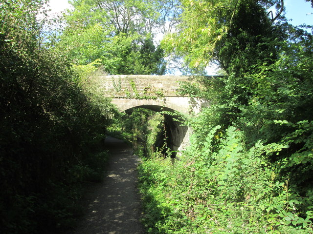 Bridge over the canal near Leashaw Farm