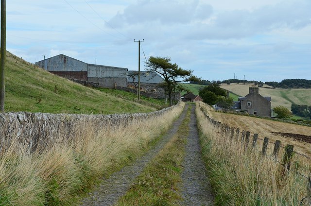 Track to Lahill Craig © Jim Barton cc-by-sa/2.0 :: Geograph Britain and ...