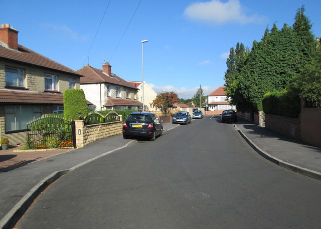 Easterly Crescent - looking towards Upland Road