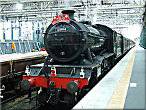 NS5865 : The Great Marquess at Glasgow Central by Thomas Nugent