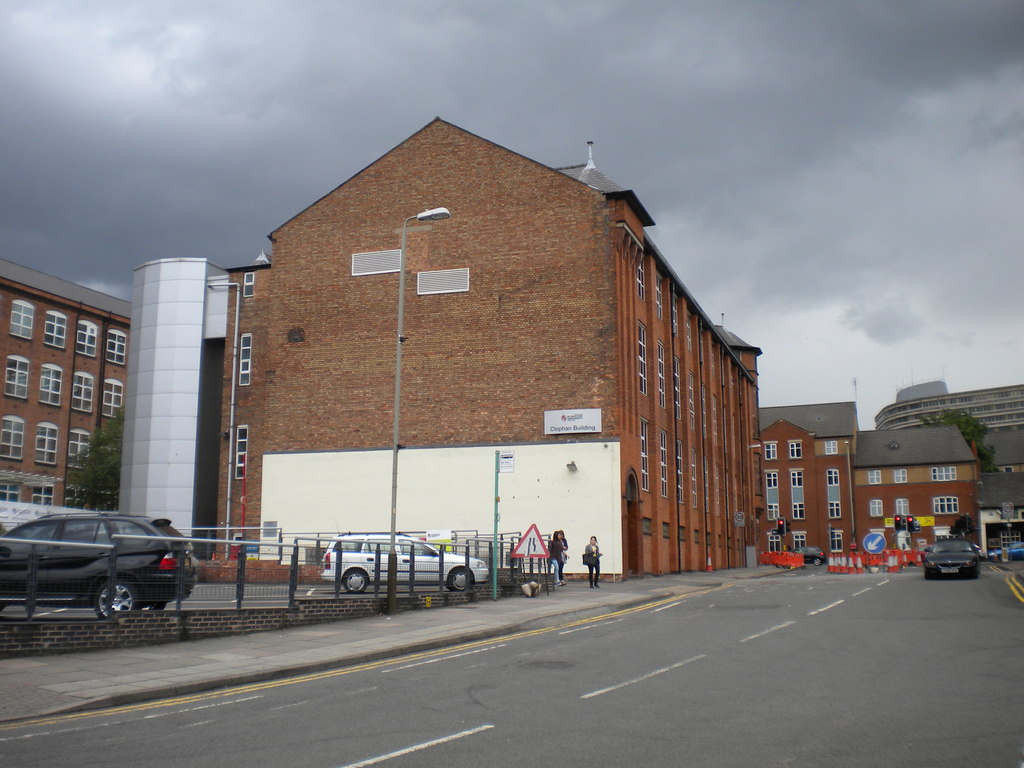 Bonners Lane and Clephan Building, De... © Richard Vince cc-by-sa/2.0 ...