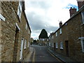 Double yellow lines in Hound Street