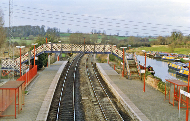 Heyford station