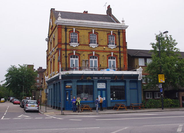 The Duchess, Battersea Park Road © Ian Taylor cc-by-sa/2.0 :: Geograph ...