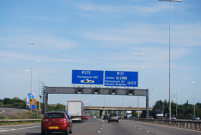Junction 12, M27 © N Chadwick cc-by-sa/2.0 :: Geograph Britain and Ireland