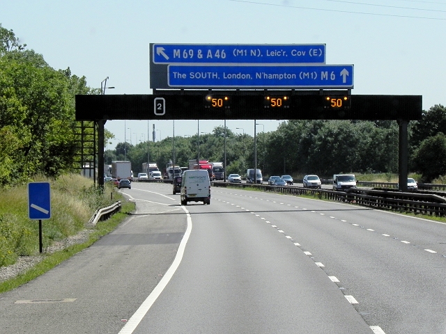 Southbound M6, Overhead Sign Gantry Near © David Dixon Cc-by-sa 2.0 