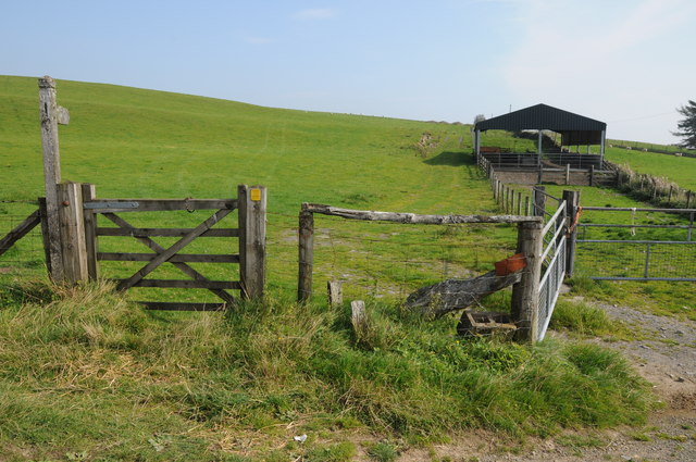 Bridleway near Newhouse