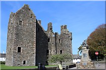 NX6851 : MacLellan's Castle, Kirkcudbright by Leslie Barrie