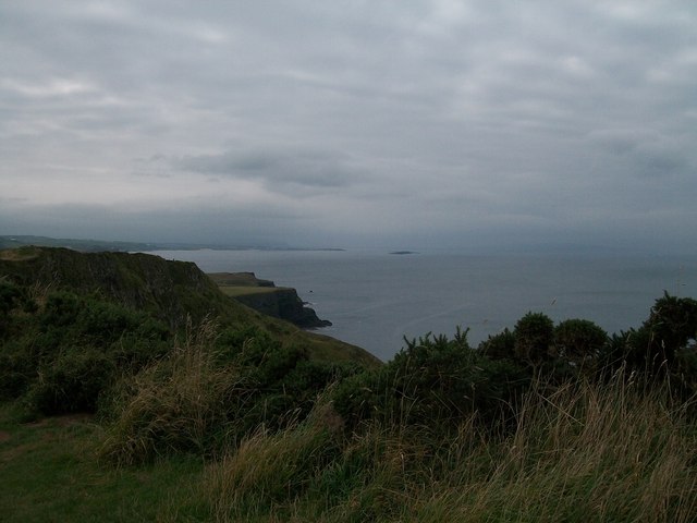 View west along the cliff-tops above the Giant's Causeway