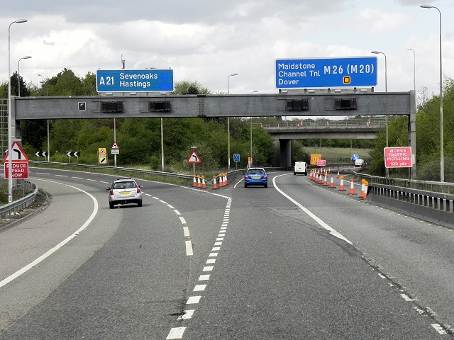 M26 exit Towards A21