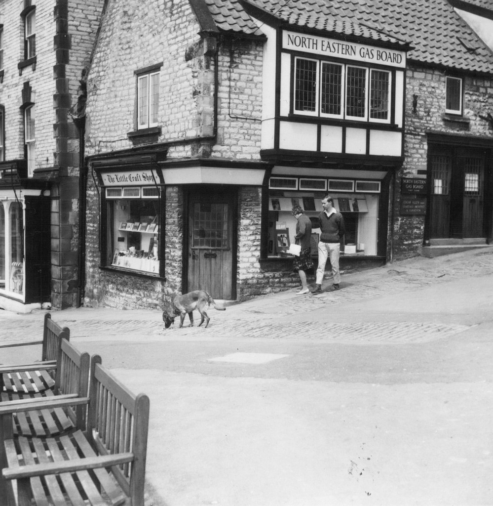 The Little Craft Shop, North Eastern Gas&hellip; © Francis W Chadwick cc-by