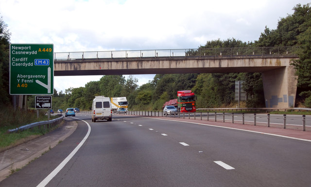 A40 Abergavenny junction ahead
