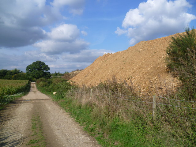 Path next to the disused Blaise Farm Quarry