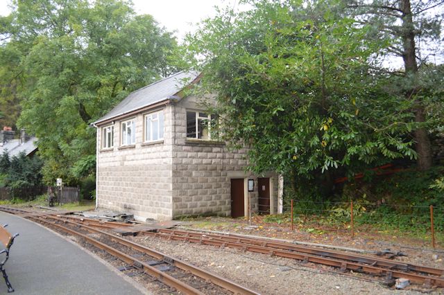 New building at Tan-y-Bwlch station